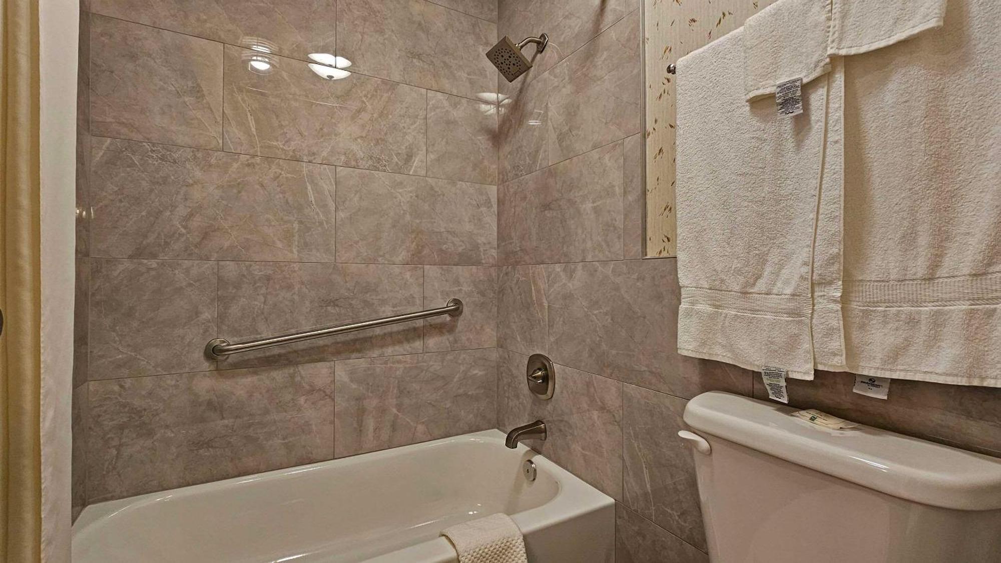 Quality Inn Ennis Luaran gambar